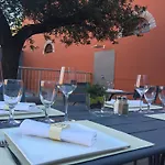 Logis Grand D'orleans Et Restaurant Le Goulu מלון אלבי