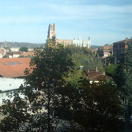 Logis Grand D'orleans Hotel