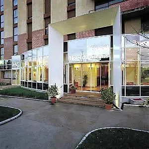 Logis Grand D'orleans Et Restaurant Le Goulu Albi