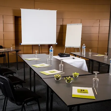 Hotel Logis Grand D'orleans 3*