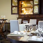 Otel Logis Grand D'orleans