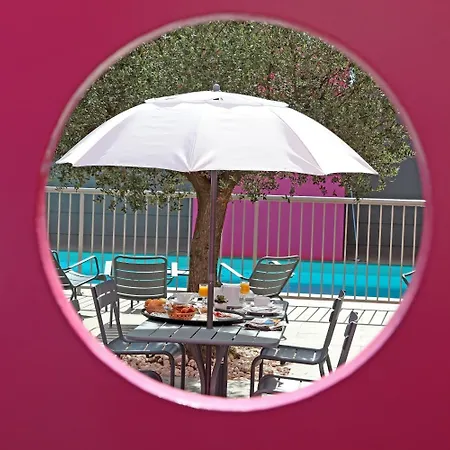 Hotel Logis Grand D'orleans 3*