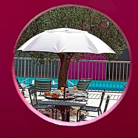 호텔 Logis Grand D'orleans Et Restaurant Le Goulu