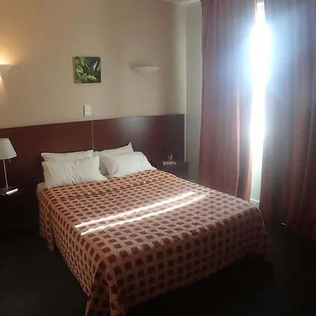 Hotel Logis Grand D'orleans 3*